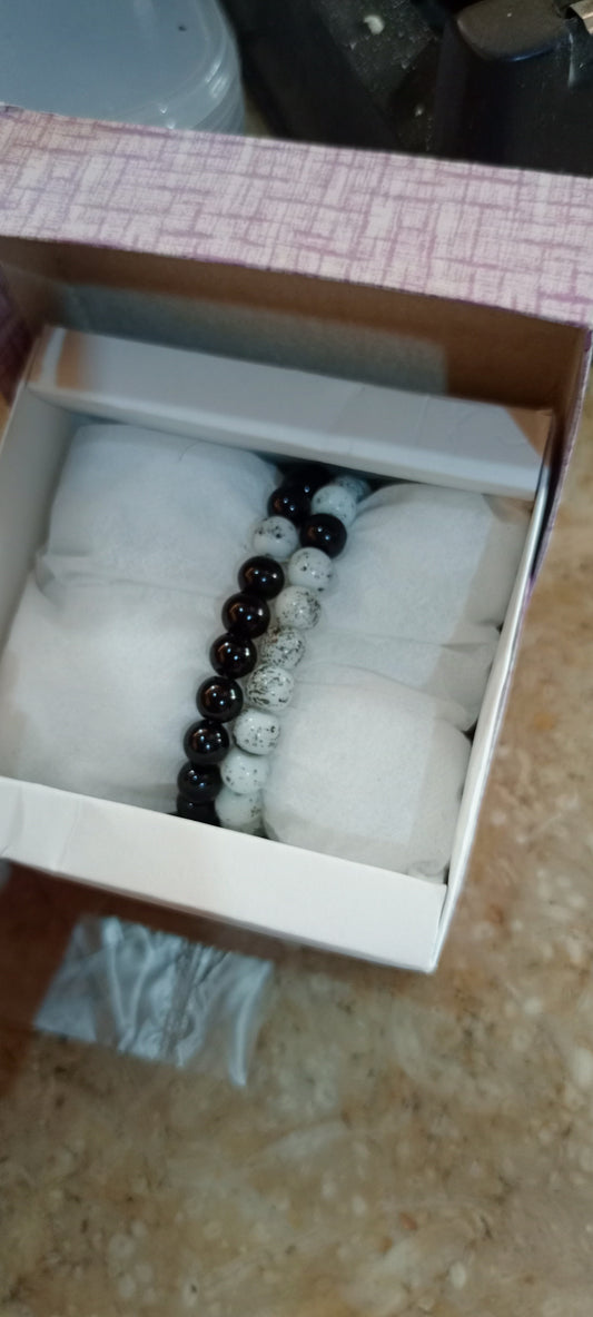 1 pair (2 pc) Black And White  Bracelet